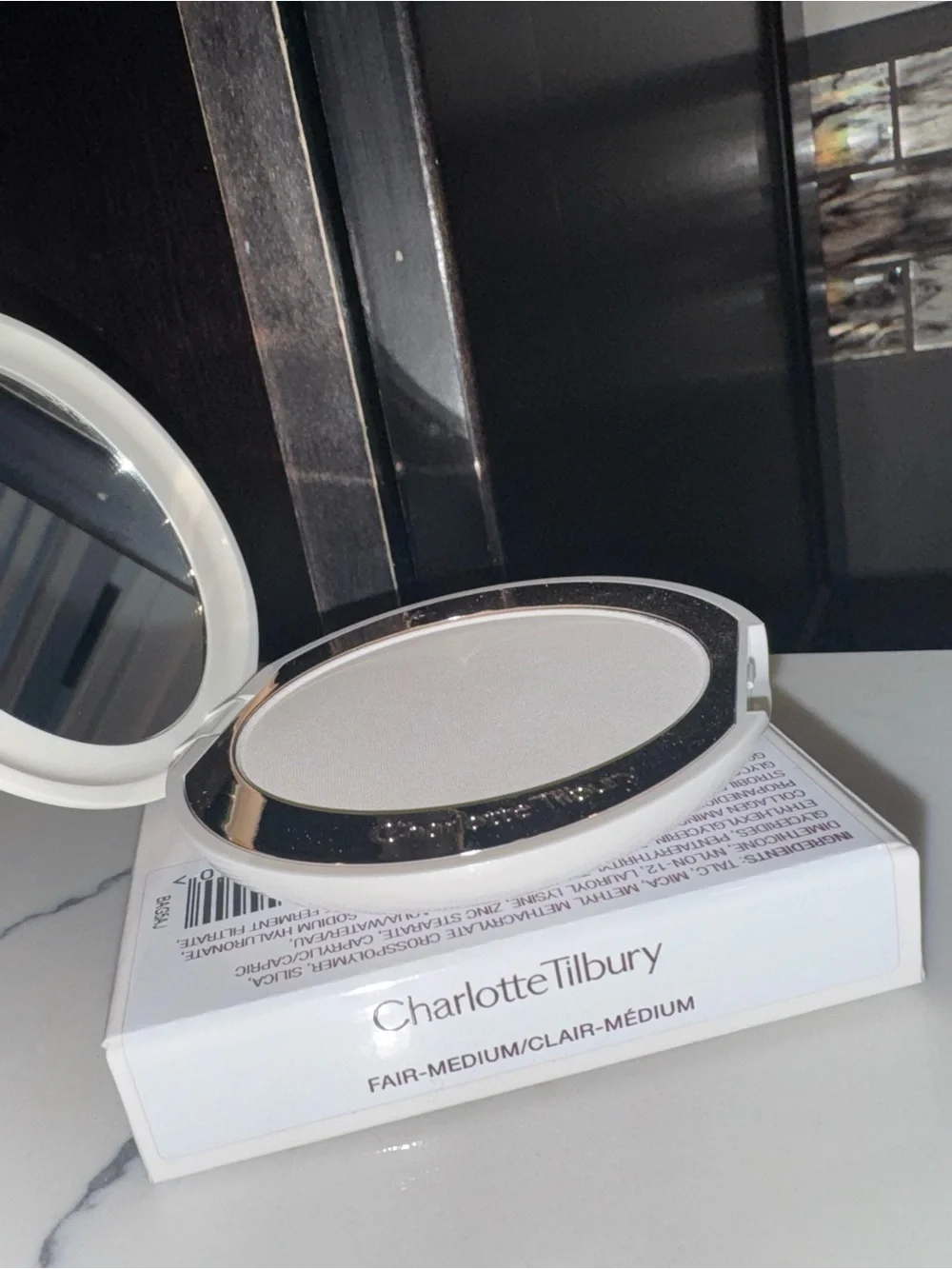 Charlotte Tilbury Airbrush Brightening Flawless Finish Powder – Fair/Medium-NEW